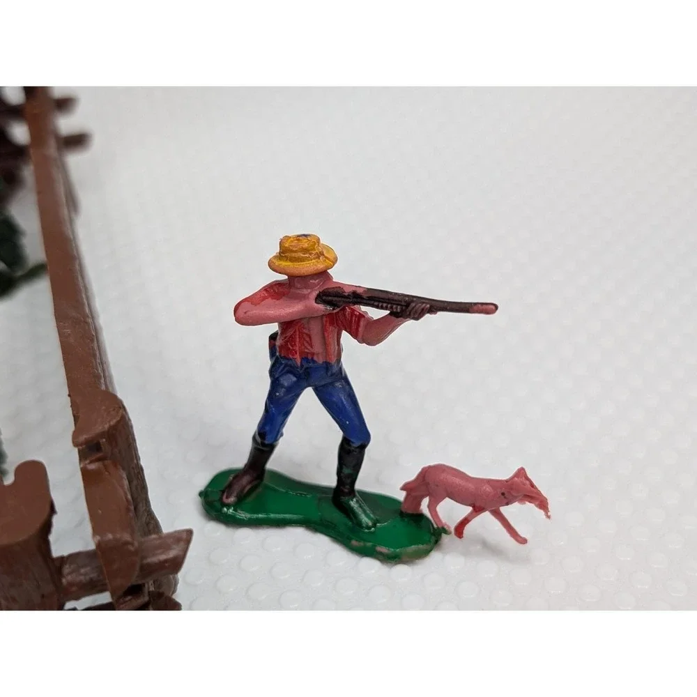 Plastic Hunting Scene Trees Fence Deer Foxhound‎ Dog Hunter Cake Toppers